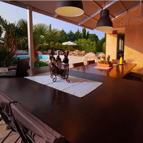 5 Bedroom Istrian Villa Estate with Large Pool and Gardens near Barban, Sleeps 12